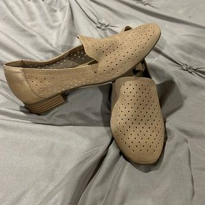 Women’s Clark’s size 7